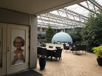 Atriumgård samt indgang stueetage
