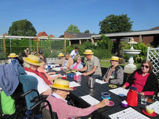 Sommerfrokost på Plejecentret Henriksdal