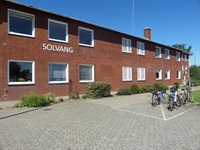 Plejehjemmet Solvang ligger i Vadum og har facade mod Søndermarken