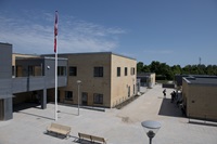 Tornhøjhaven ligger i Aalborg Øst og er Danmarks første demenslandsby. Plejehjemmet er designet og bygget, så det imødekommer de særlige behov hos mennesker med demens